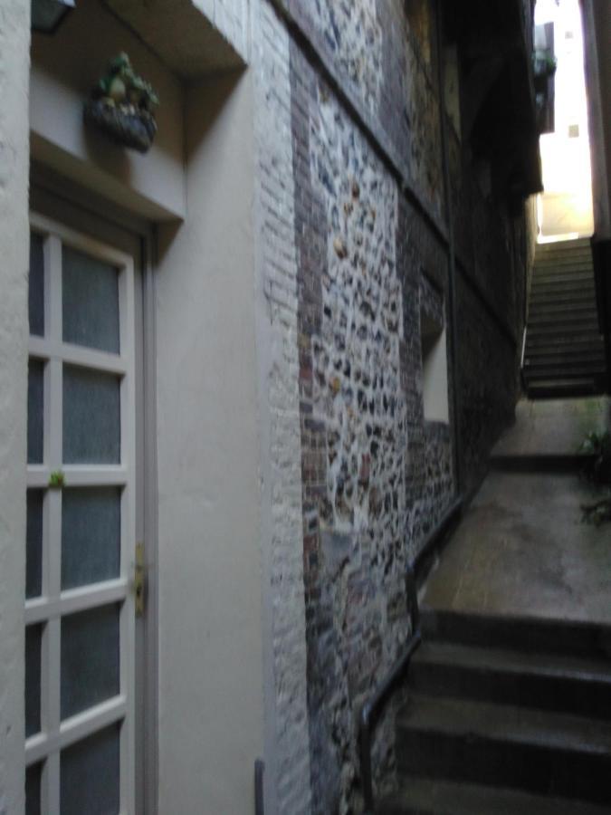 Gite Les Grenouilles Honfleur Exterior photo